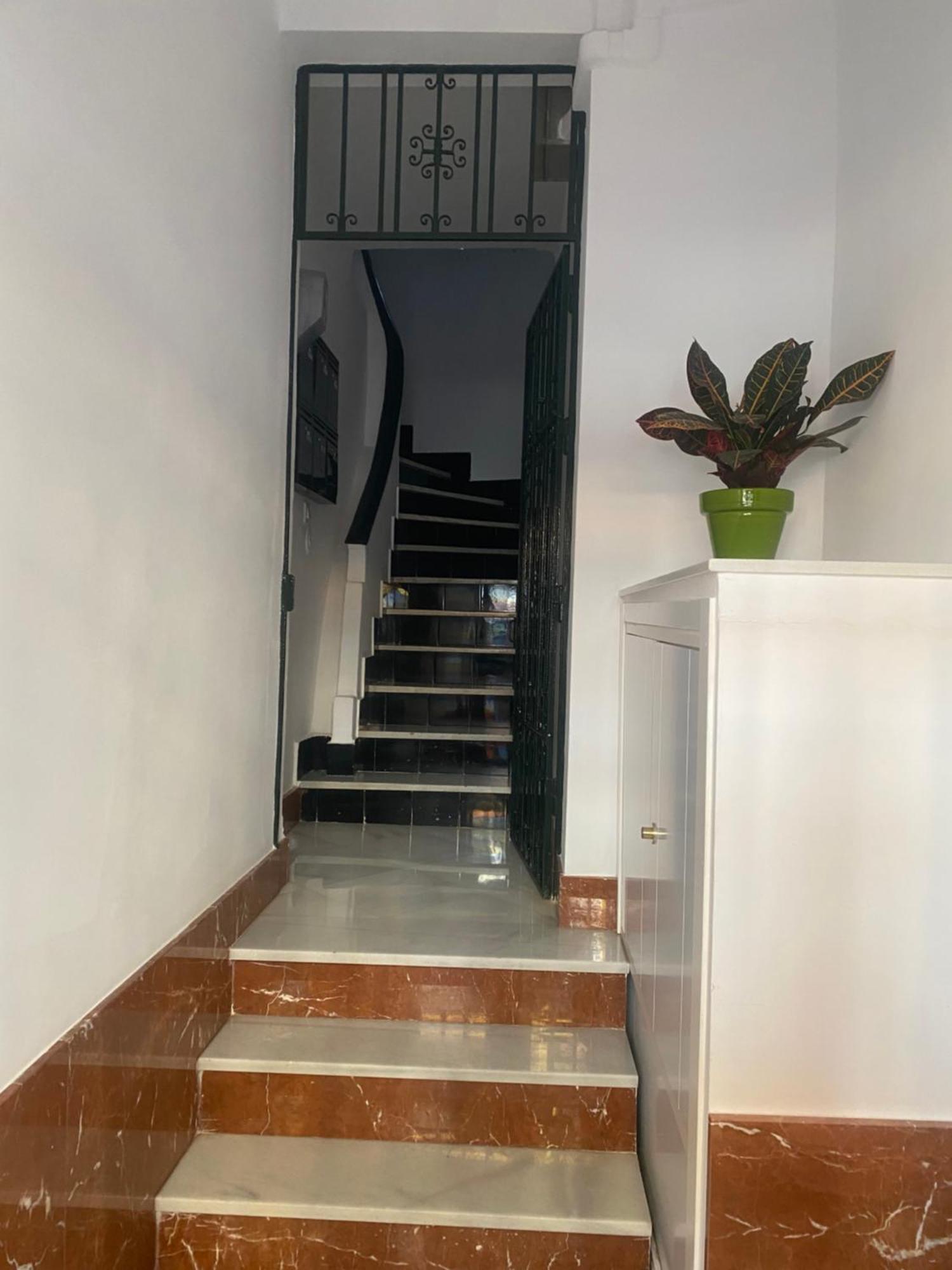 2 Bedroom Virgen De Begona Seville Exterior photo